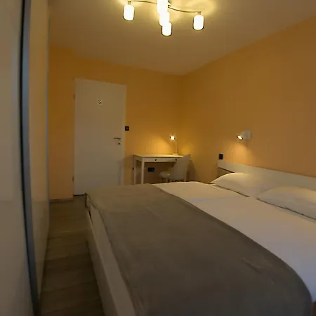 Golovec Апартаменты *